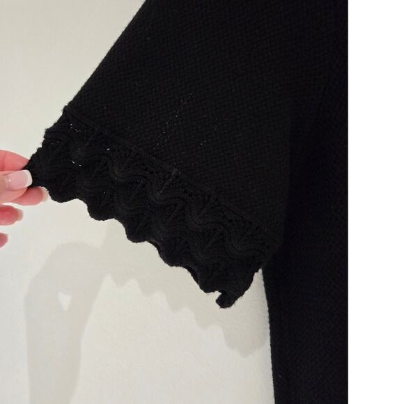 Tahari Size XL Black Sweater Short Sleeve Minimalist Dark Academia #768 - Picture 3 of 6